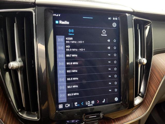 Photo of 2024 Black Volvo XC60 Recharge Plug-In Hybrid