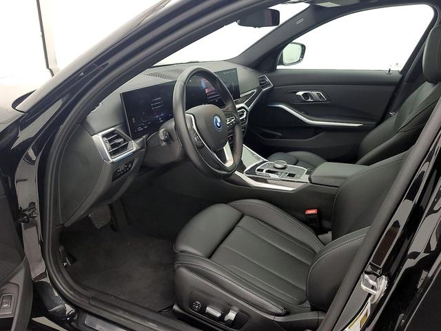 Photo of 2023 Black BMW 330e