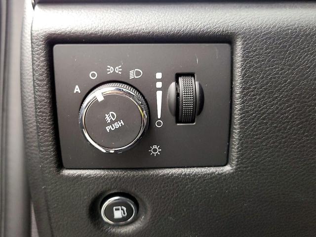 Photo of 2015 Black Jeep Grand Cherokee
