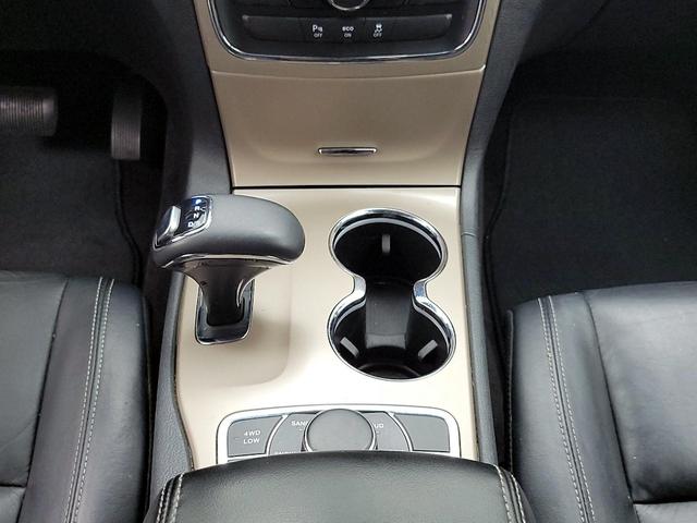 Photo of 2015 Black Jeep Grand Cherokee