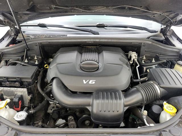 Photo of 2015 Black Jeep Grand Cherokee