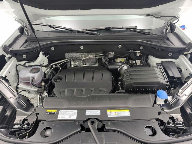 Photo of 2025 White Volkswagen Atlas