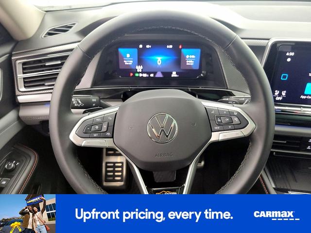 Photo of 2025 White Volkswagen Atlas