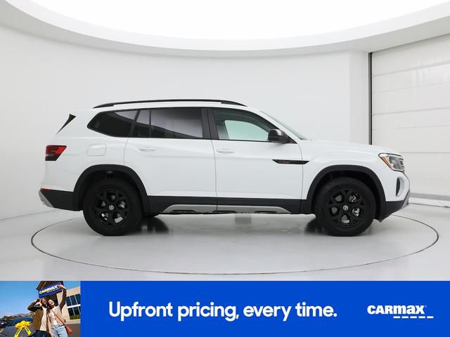 Photo of 2025 White Volkswagen Atlas
