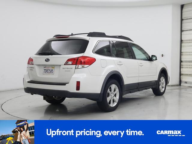 Photo of 2014 White Subaru Outback