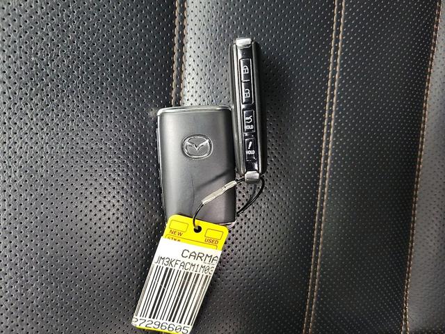 Photo of 2021 White Mazda CX-5