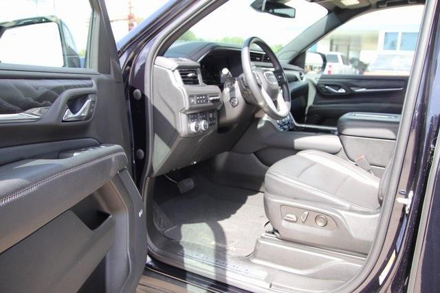 Photo of 2023 Midnight Blue Metallic GMC Yukon