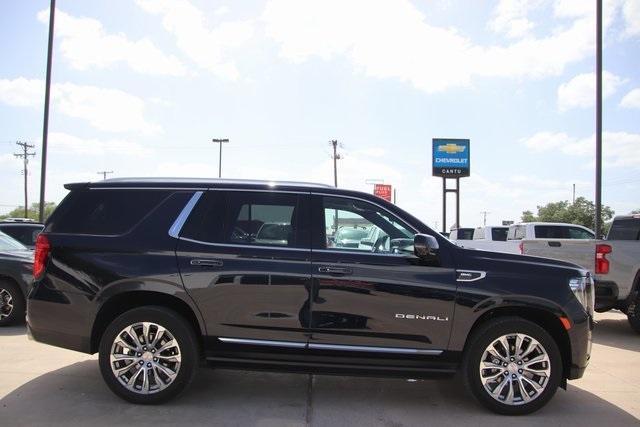 Photo of 2023 Midnight Blue Metallic GMC Yukon