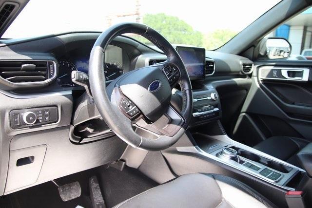 Photo of 2020 Blue Ford Explorer