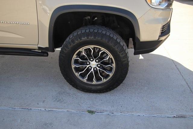 Photo of 2021 Sand Dune Metallic Chevrolet Colorado