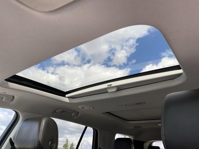 Photo of 2021 Summit White Chevrolet Traverse