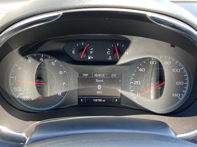 Photo of 2018 Summit White Chevrolet Malibu