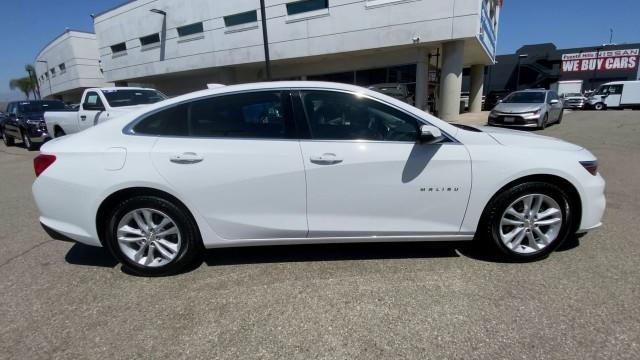 Photo of 2018 Summit White Chevrolet Malibu