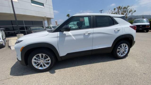 Photo of 2026 Summit White Chevrolet Trailblazer