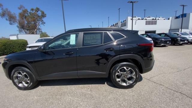 Photo of 2025 Mosaic Black Metallic Chevrolet Trax