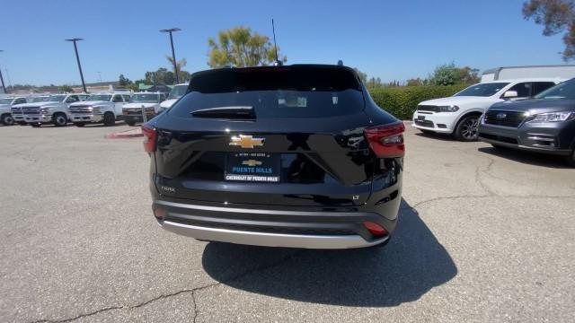 Photo of 2025 Mosaic Black Metallic Chevrolet Trax