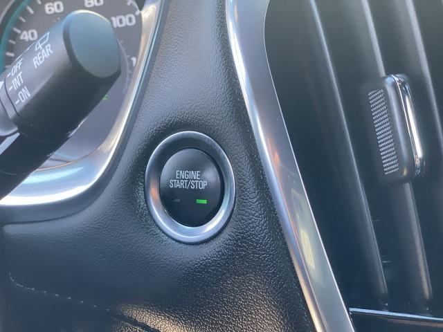 Photo of 2022 Mosaic Black Metallic Chevrolet Traverse