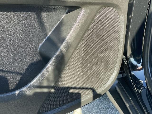 Photo of 2022 Mosaic Black Metallic Chevrolet Traverse