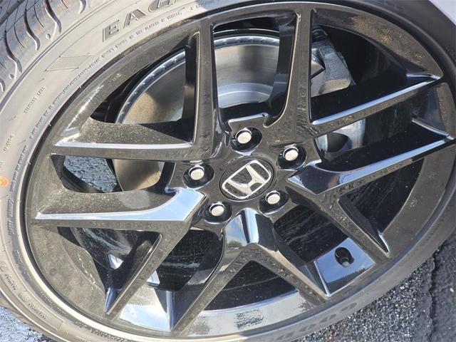 Photo of 2025 Urban Gray Pearl Honda Civic