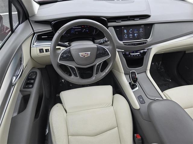 Photo of 2017 Red Cadillac XT5