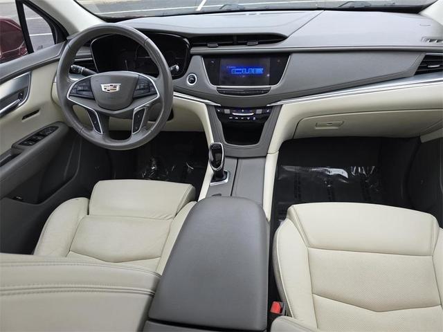 Photo of 2017 Red Cadillac XT5