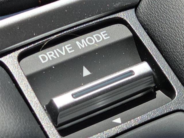 Photo of 2026 Urban Gray Pearl Honda HR-V