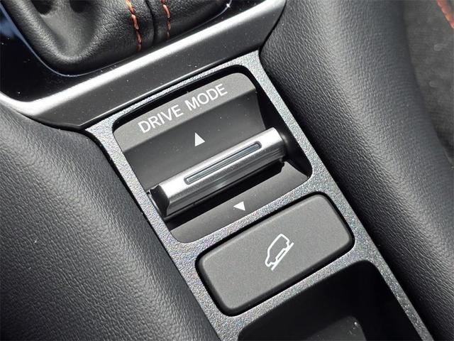 Photo of 2026 Pearl Honda HR-V
