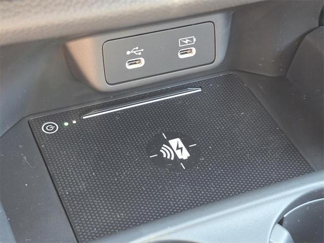 Photo of 2026 Pearl Honda HR-V