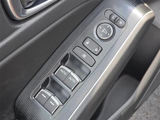 Photo of 2025 Crystal Black Pearl Honda Civic Hybrid