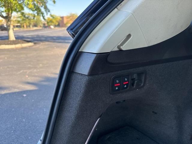 Photo of 2019 Orca Black Metallic Audi Q7