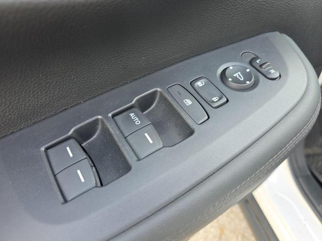Photo of 2023 Crystal Black Pearl Honda HR-V