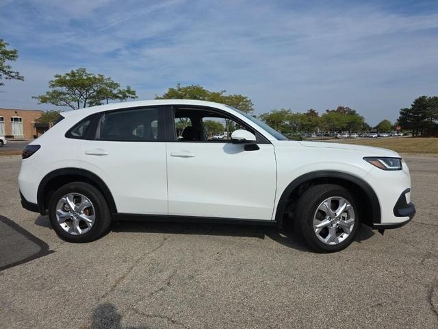 Photo of 2023 Crystal Black Pearl Honda HR-V