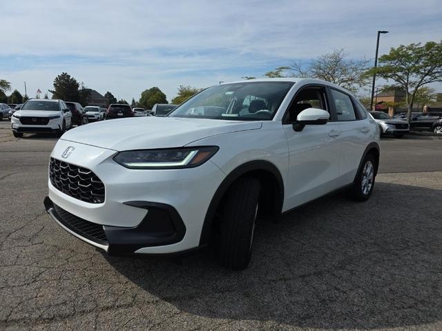 Photo of 2023 Crystal Black Pearl Honda HR-V