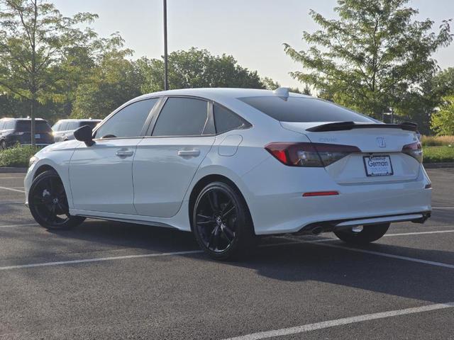 Photo of 2025 Platinum White Pearl Honda Civic Si