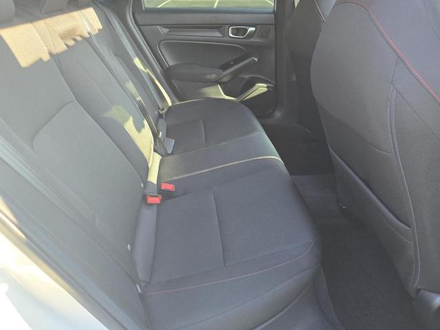 Photo of 2025 Platinum White Pearl Honda Civic Si