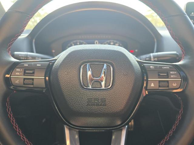 Photo of 2025 Platinum White Pearl Honda Civic Si