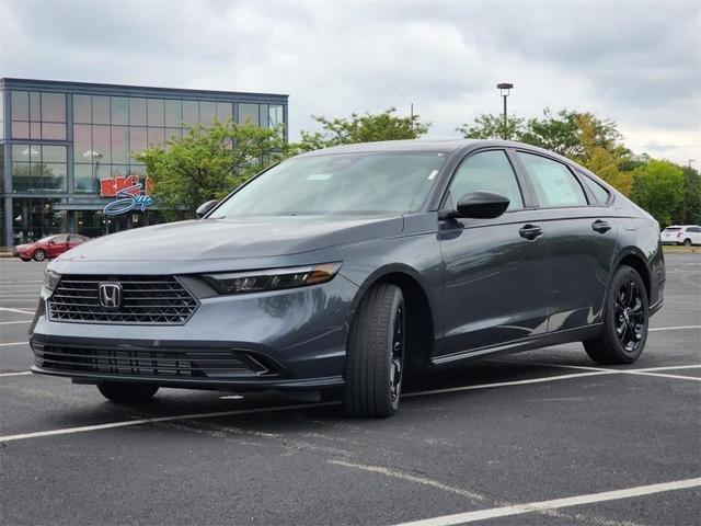 Photo of 2025 Meteorite Gray Metallic Honda Accord
