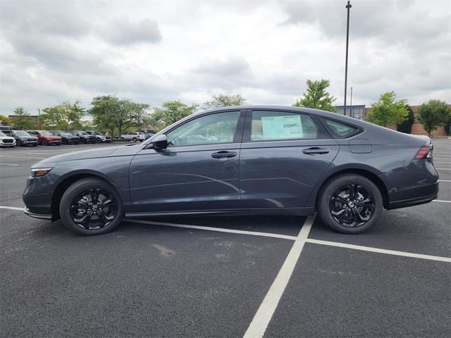 Photo of 2025 Meteorite Gray Metallic Honda Accord