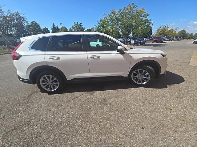 Photo of 2024 Platinum White Pearl Honda CR-V