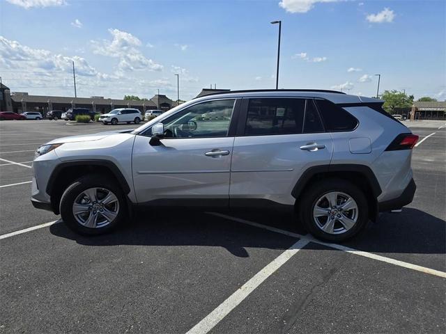 Photo of 2024 Silver Sky Metallic Toyota RAV4 Hybrid