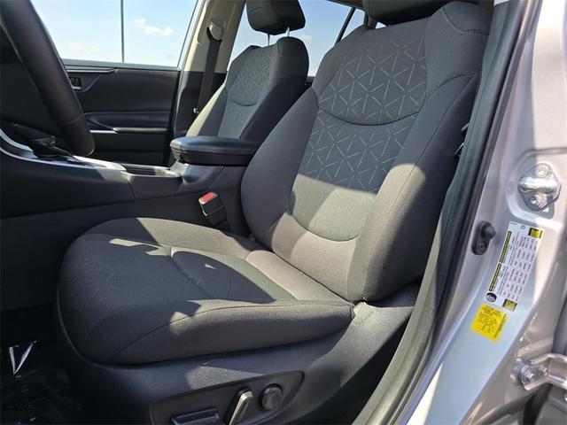Photo of 2024 Silver Sky Metallic Toyota RAV4 Hybrid