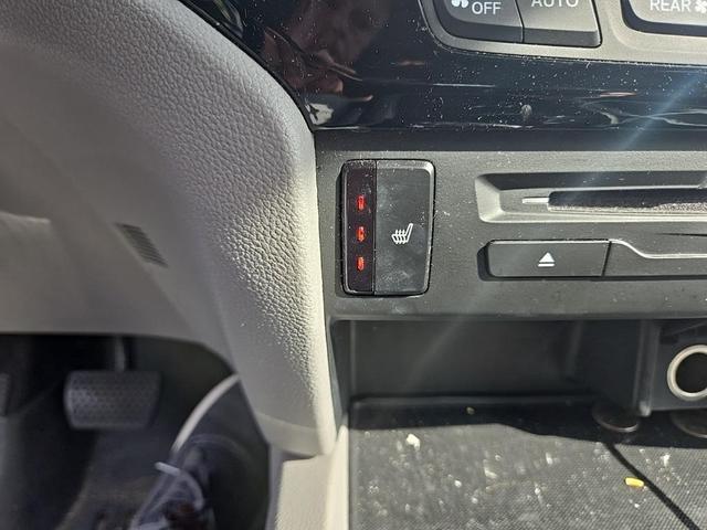 Photo of 2019 Lunar Silver Metallic Honda Pilot
