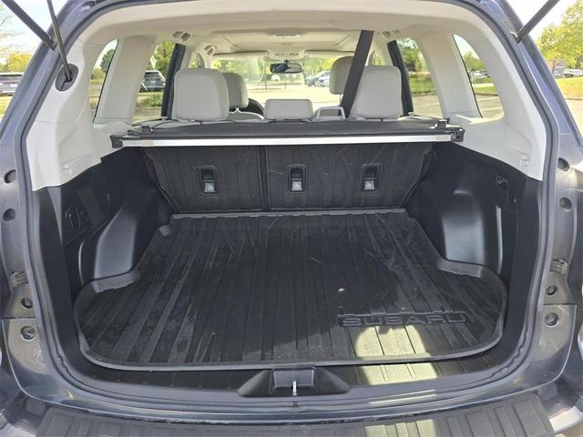 Photo of 2015 Dark Gray Metallic Subaru Forester