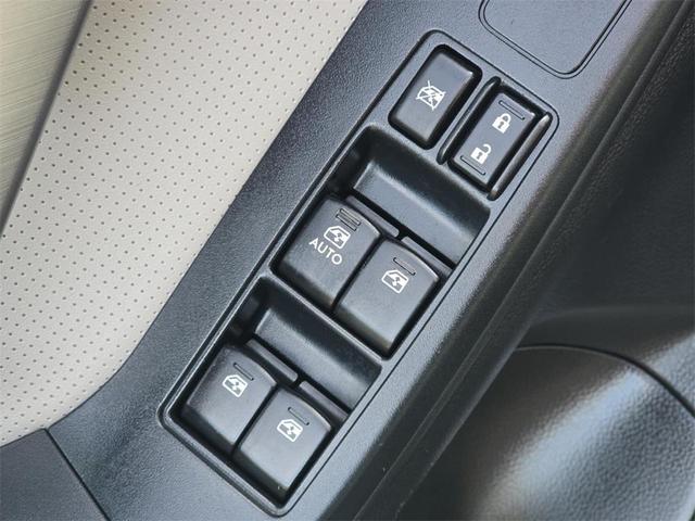 Photo of 2015 Dark Gray Metallic Subaru Forester