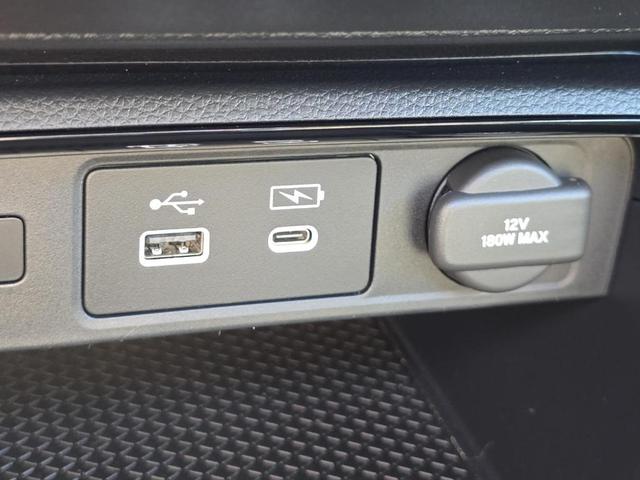 Photo of 2023 Crystal Black Pearl Honda CR-V
