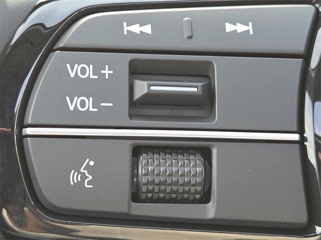 Photo of 2025 Solar Silver Metallic Honda Accord Hybrid