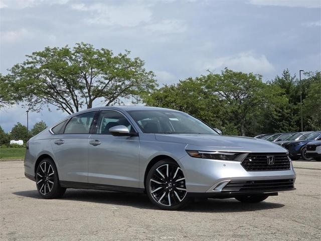 Photo of 2025 Solar Silver Metallic Honda Accord Hybrid