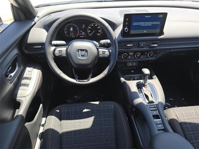 Photo of 2026 Platinum White Pearl Honda HR-V