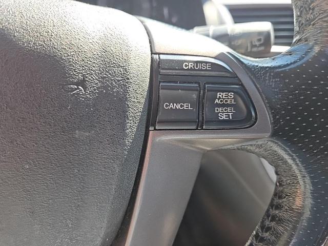 Photo of 2013 Taffeta White Honda Odyssey