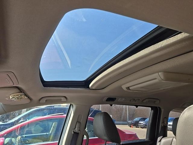 Photo of 2013 Taffeta White Honda Odyssey